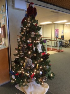 Holiday Puppet Tree